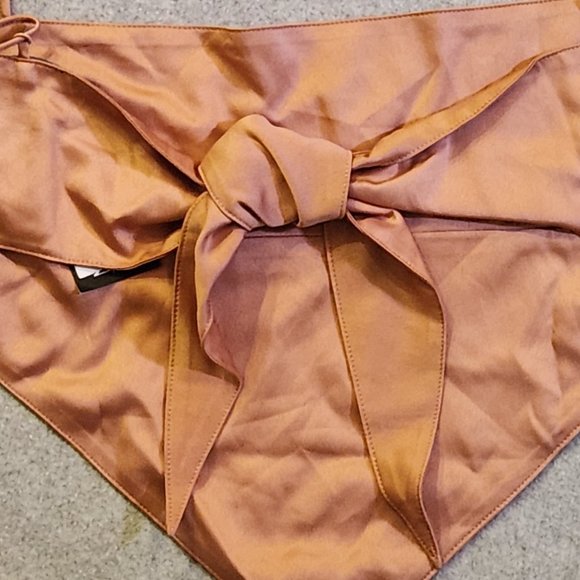 DANIELLE BERNSTEIN Women's Handkerchief Cropped Tank Top - NWT - Picture 5 of 7